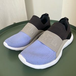 APL slip on TechLoom Bliss 7.5